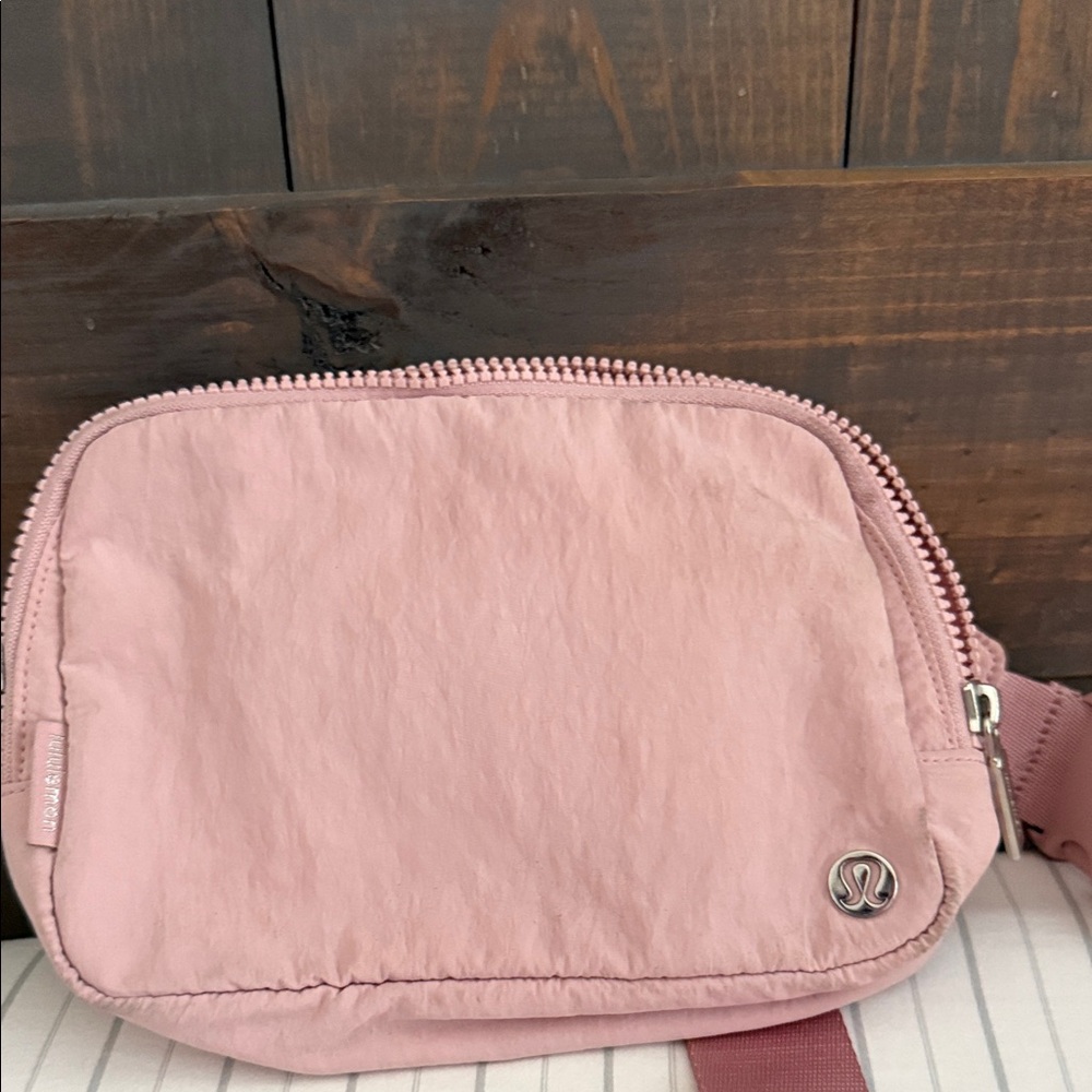 lululemon athletica Smoky Blush Crossbody Bag